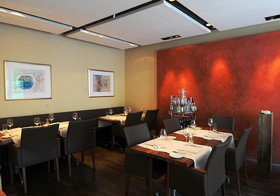Hotel Restaurant Zum Goldenen Kopf Bülach Exteriör bild